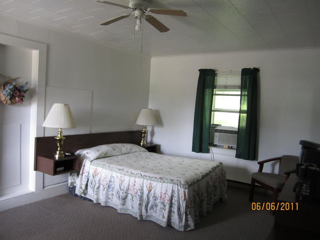 Fancy Gap Mountain Top Motel חדר תמונה